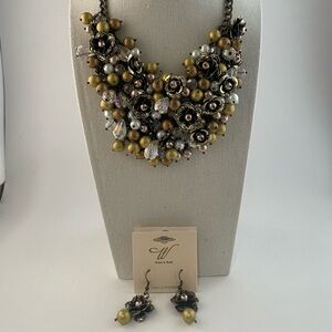 Fashion Jewelry Set Statement Bib Necklace and Matching Pierced Earrings